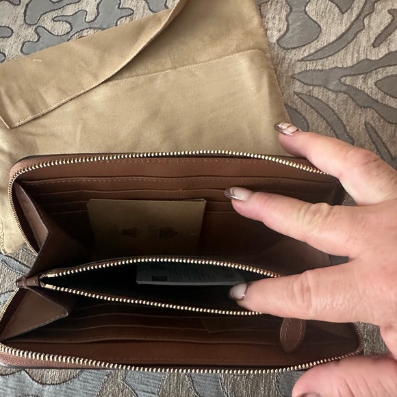 Burberry wallet new without tags - Picture 5 of 7